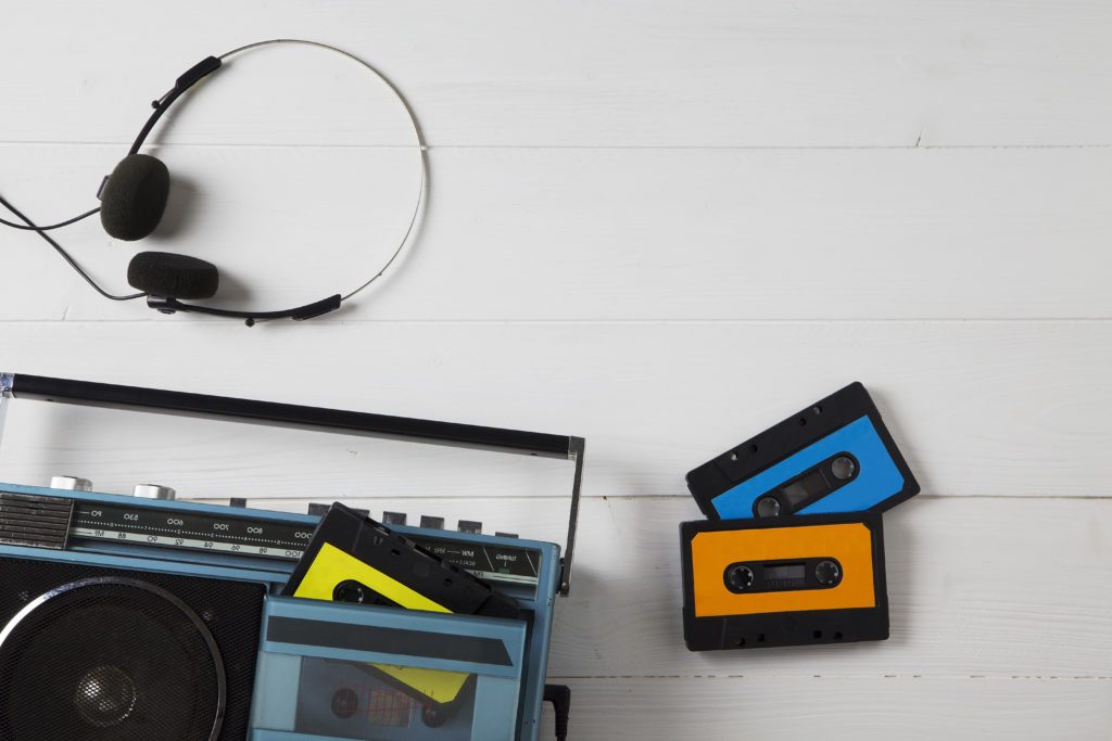 vintage cassette radio 80s | Zmanda